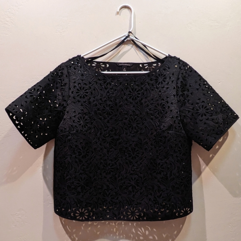 NWOT | BANANA REPUBLIC | LASER CUT LACE TOP